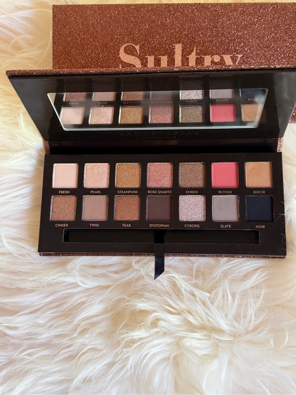 Anastasia Beverly Hills Sultry eyeshadow palette
